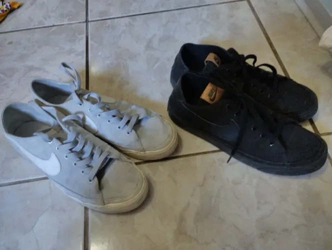 Tênis Nike original , os 2 pares.