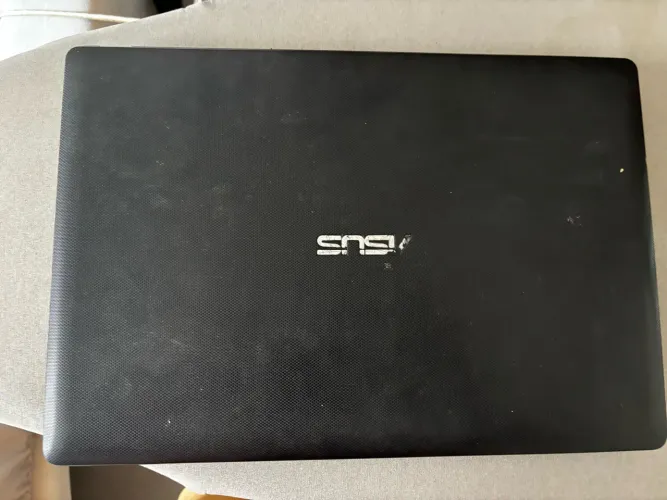 Notebook ASUS X451C - Intel Celeron / 4GB RAM