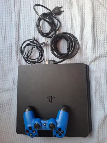 PS4 Slim 1 tera versão 11.02