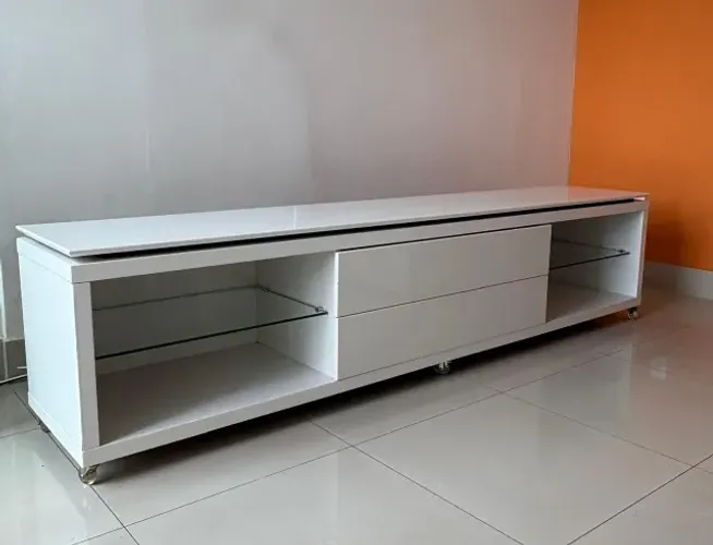  Móvel Multiuso para TV ou Bar - Funcionalidade e Elegância