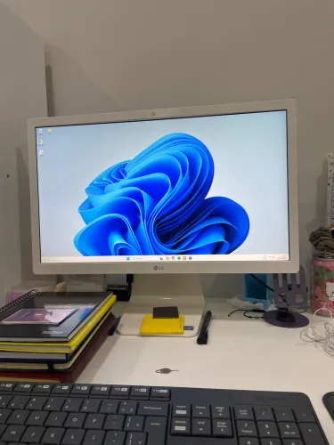LG all in one com upgrade 8gb DDR4 e SSD 256gb