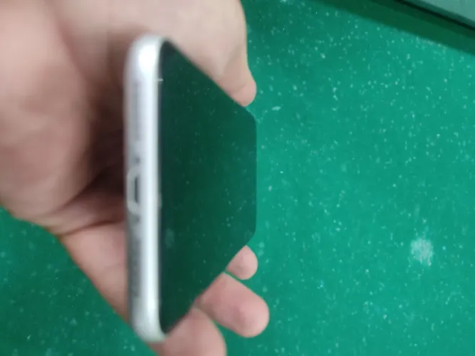 iPhone XR 64G