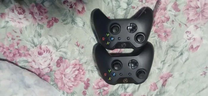 dois Controle de xbox one