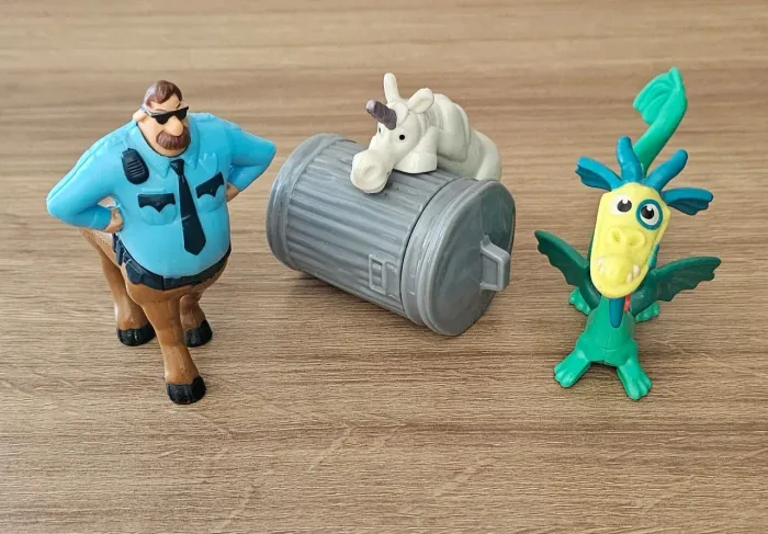 Brinquedos Bonecos da coleção Dois Irmãos do Mc Donald's Lote com três