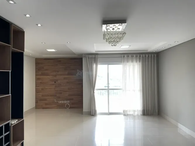 Apartamento com 02 dormitórios - Zona 07