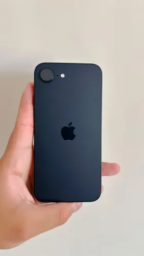 iPhone 16e