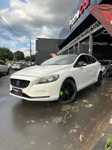 Volvo V40 T-4 2.0 Aut./mec. 2013