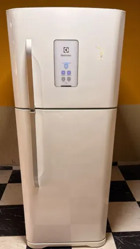 Geladeira Frost Free Electrolux TF51 433litros