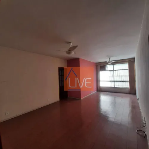 LIVE VENDE: Apartamento com 3 quartos, sendo 1 suíte, dependência completa e vaga, 100 m² 