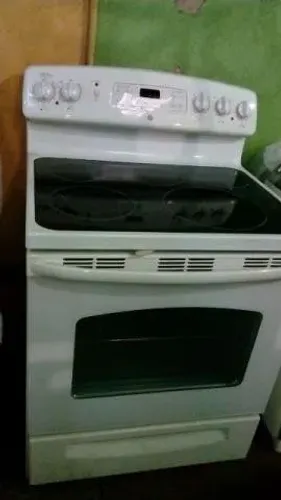 Fogão elétrico GE americano 05 boas com forno turbo 127 volts semi novo