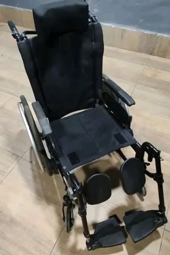 Cadeira de rodas reclinavel