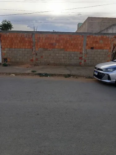 Lote com barracão