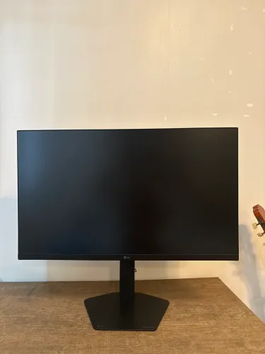 LG UltraGear Monitor Gamer
