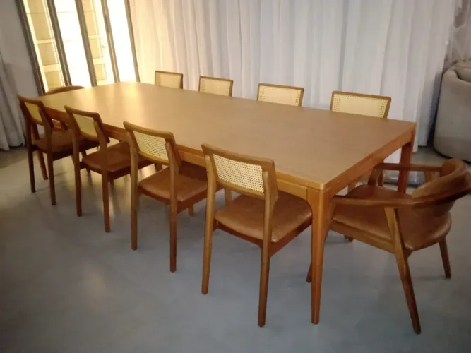 Mesa madeira maciça 