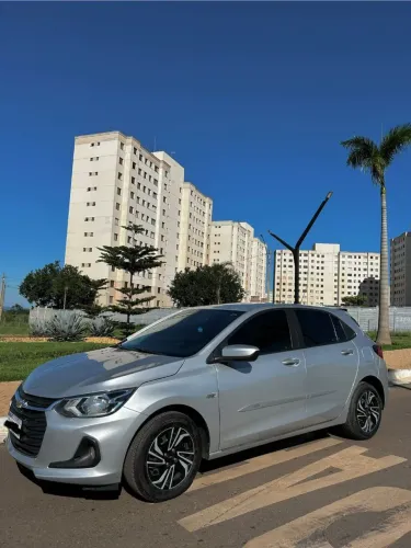 Chevrolet Onix Hatch LT 1.0 12V Flex Mec. 4P 2020