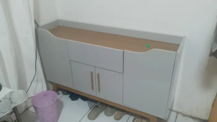 Jogo de sala mesa de centro e aparador.