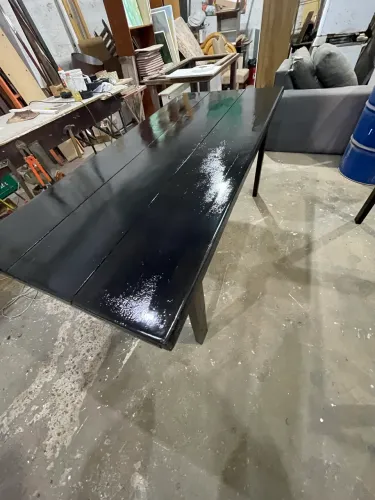 Mesa em madeira maciça usada porém reformada 2x90