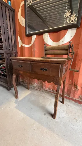 Conjunto Aparador e Espelho