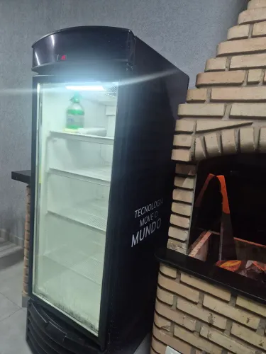 Expositor vertical 110v