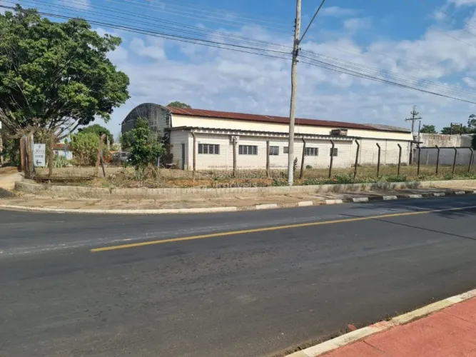 Venda de Comercial / Barracão/Galpão na cidade de Ibate