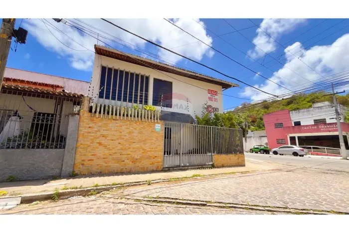 VENDA DE CASA COMERCIAL EM PETRÓPOLIS
