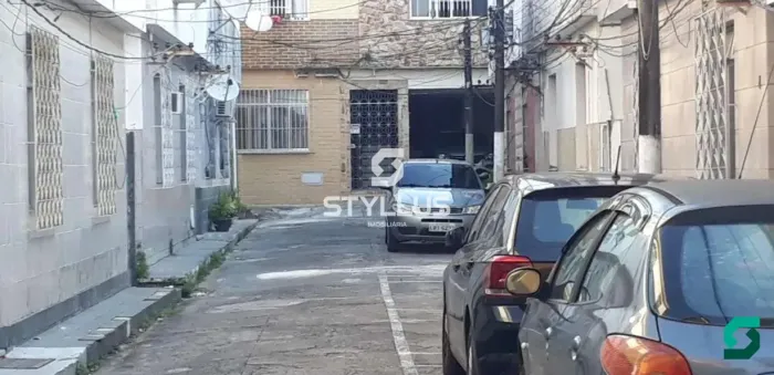 Praça Seca | Casa de Vila 2 quartos