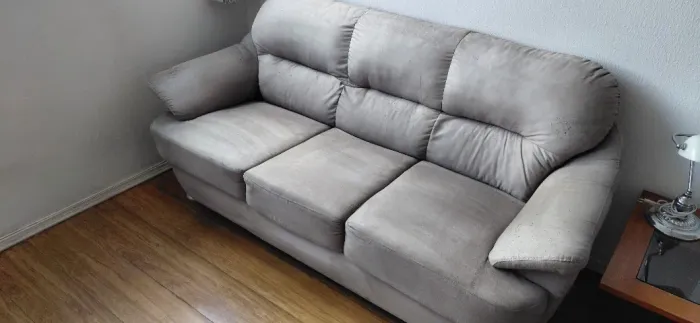 Sofá usado para sala 3 Lugares