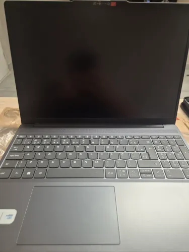 Notebook lenovo i7 13 ger. Lacrado.