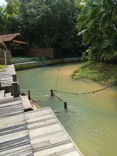 vendochácaracomigarapé ou troco em casa em Santarém