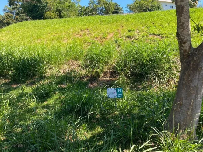 Terreno de 1.653 m² no condomínio Santa Bárbara, em Jambeiro