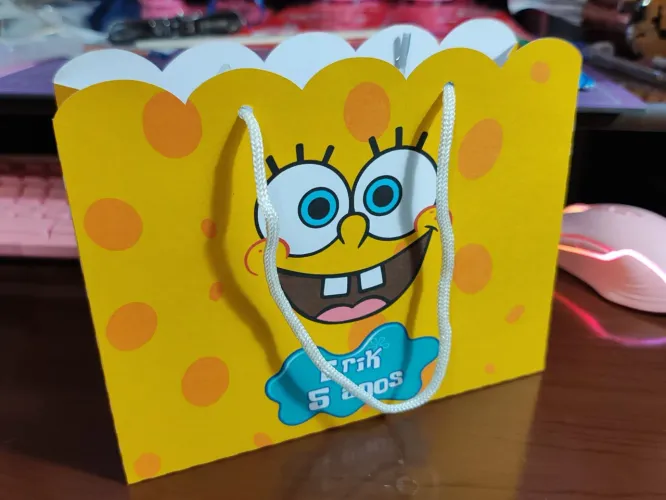 Sacolinhas personalizadas para aniversário 
