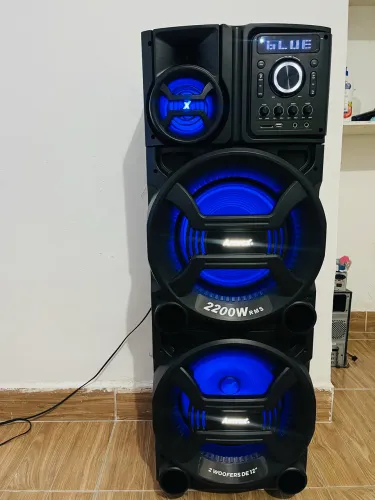 Caixa de som da Amvox 2200W