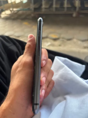 iPhone 8