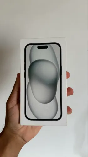 iPhone 15 128GB