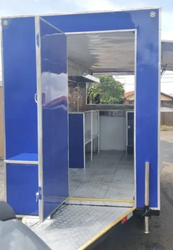 Trailer