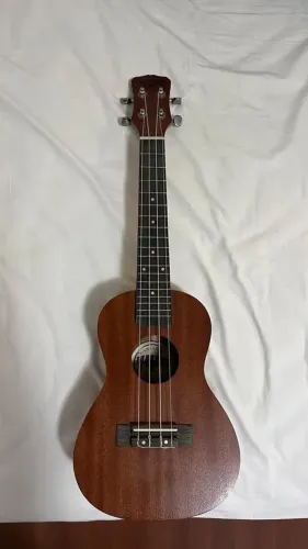 Ukulele Malibu com desenho traseiro 