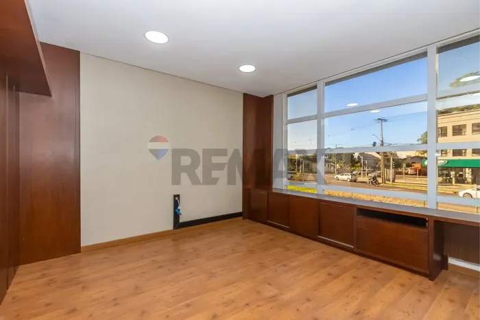 Loja comercial para alugar com 162m² e 3 vagas por R$ 11.000,00 no Ecoville, Curitiba/PR