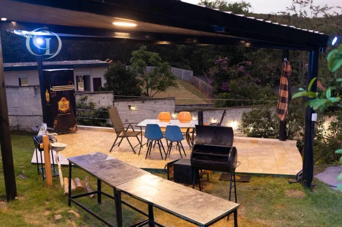 Casa com 5 dormitórios à venda, 600 m² por R$ 1.500.000 - Santa Cruz - Juiz de Fora/MG