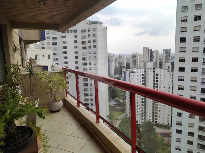 Apartamento à venda com 3 suítes no condomínio Altos do Bosque, São Paulo - SP