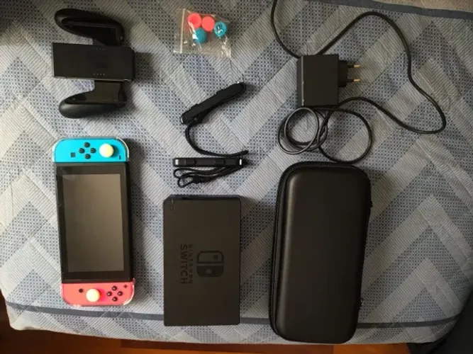 Nintendo Switch semi-novo