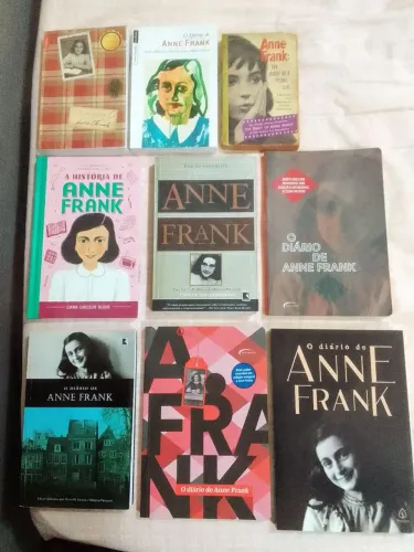Livros Físicos Anne Frank.