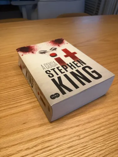 Livro IT: A COISA - Stephen King | Excelente Estado