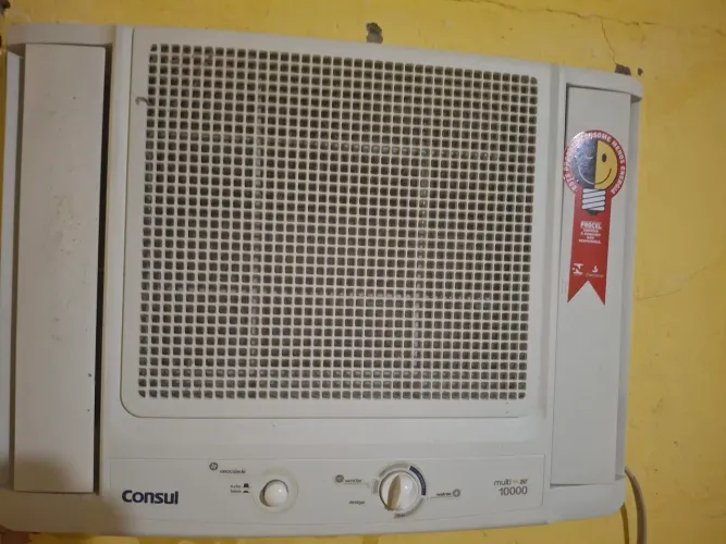 Ar condicionado semi novo 10 mil BTUs