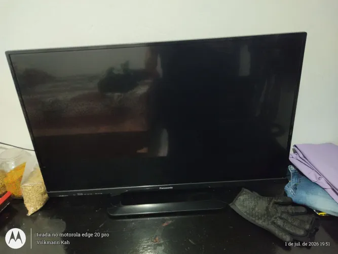 TV 32 polegadas - televisão