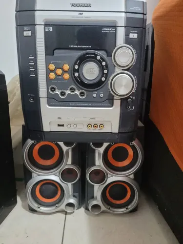 Aparelho de som toshiba