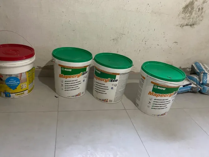 LOTE DE MATERIAIS NOVOS! MAPEI + QUARTZOLIT ?