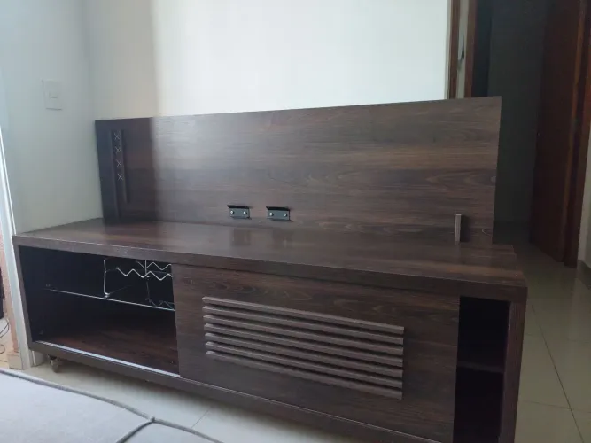 Rack com Painel para TV - 1,80 x 1,10 m