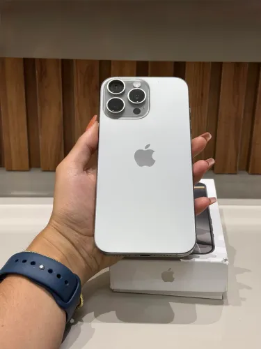 iPhone 16 Pro Max 256gb Semi Novo Titânio Natural