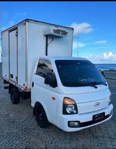 Hyundai HR ano 2020 chassis +baú isotérmico + refrigeração 