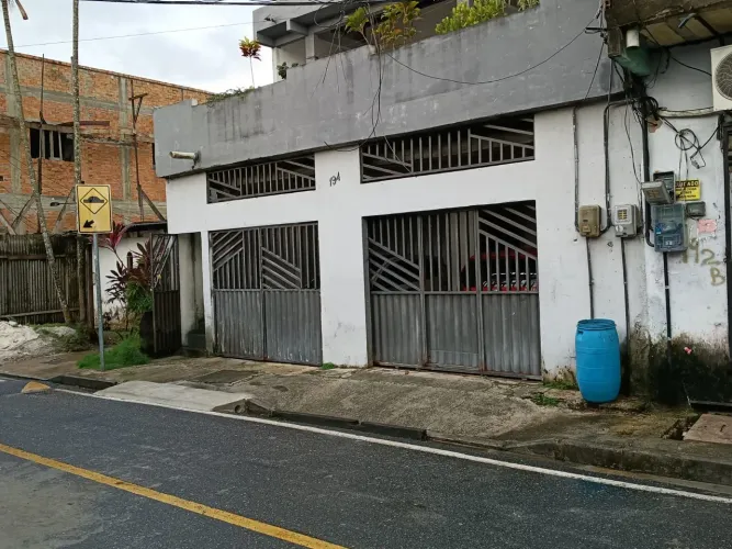 Vende-de uma casa na Sacramenta aceito propostas